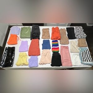 Women’s Size Small Bundle of 23 Bottoms